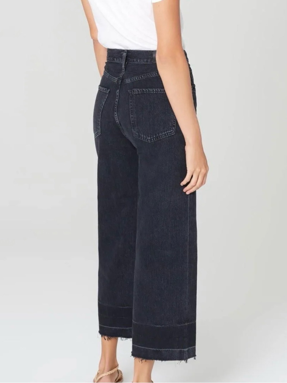 Citizens of Humanity Sacha High-Rise Wide-Leg Jeans - Picture 2 of 10